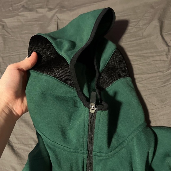 Nike zip up athletic jacket, Dark forest green. size Large, brand new. - Picture 3 of 4